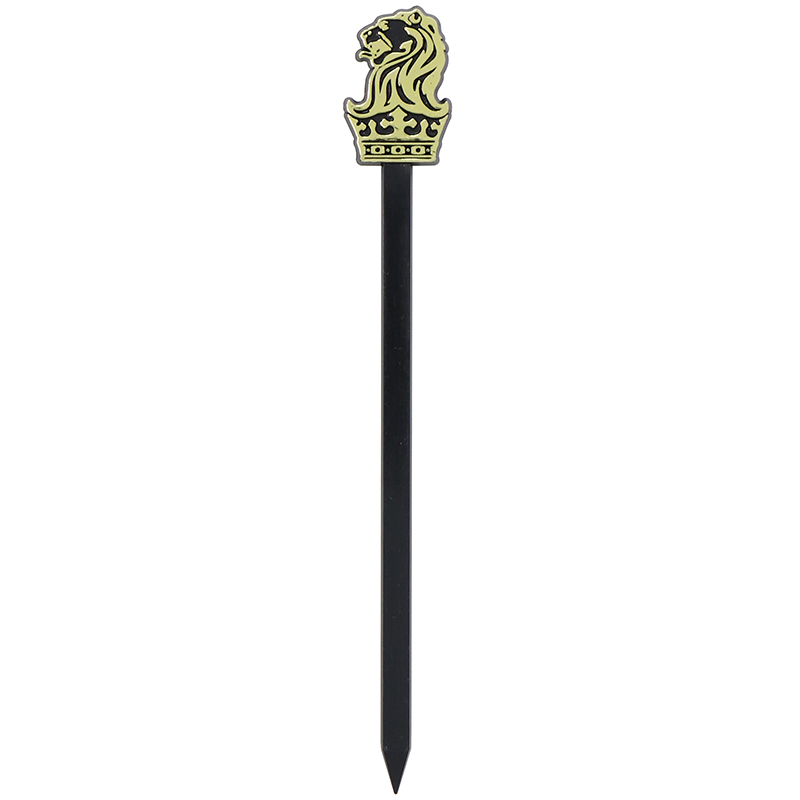 Black pick with a gold lion shaped head