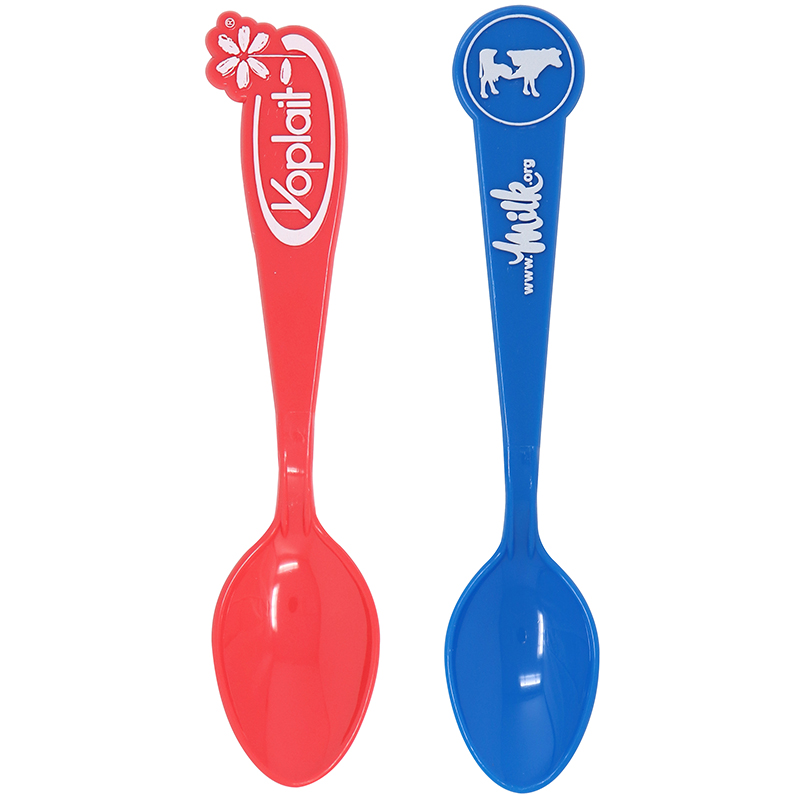 1 red spoon with the words "Yoplait", 1 blue spoon with a cow and the words "www.milk.org"